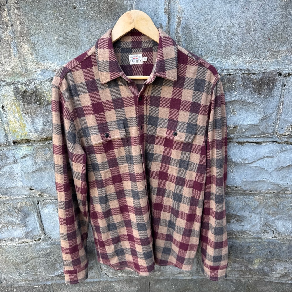 Men's Faherty Legend Sweater Shirt Medium Plaid Long Sleeve Button